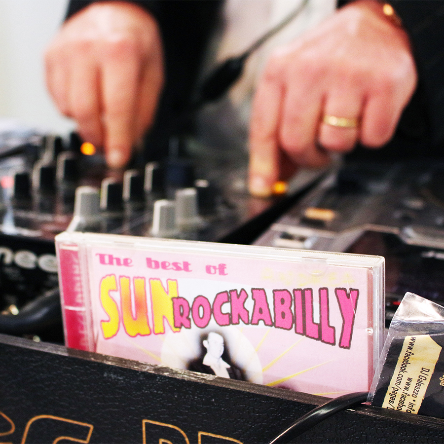 DJS & LINDY HOP